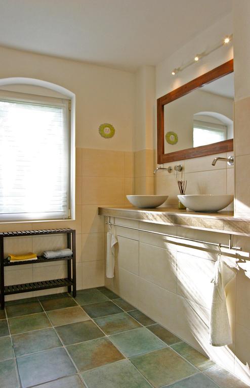 Kleines Haeuschen - Ferien In Cossebaude Villa Drezda Kültér fotó